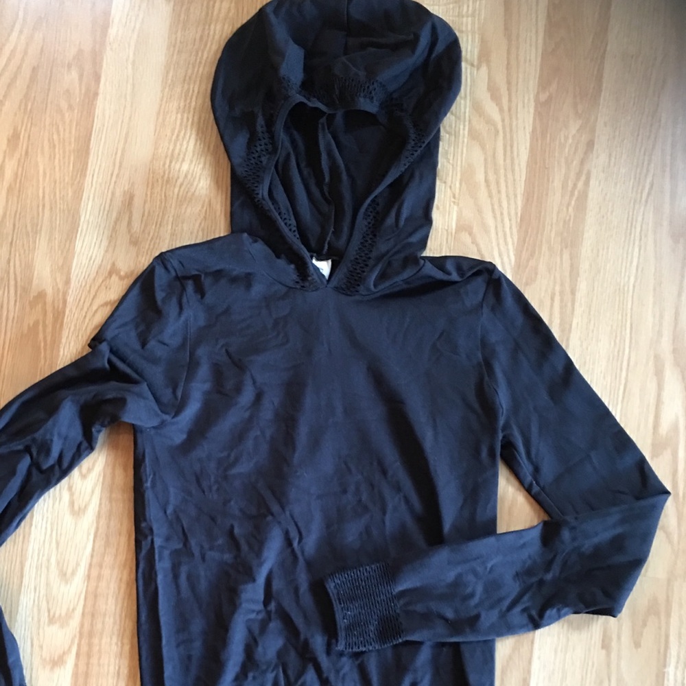 Fabletics black hooded athletic shirt